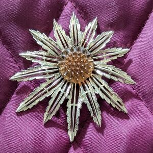 Vintage Sarah Coventry Garden Party Gold Tone Sunflower Brooch Pin Pendant